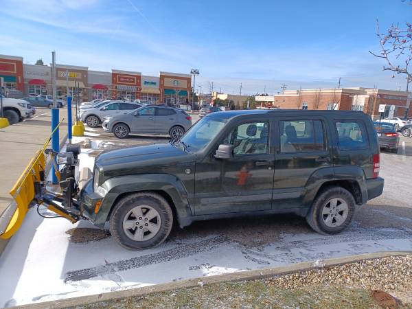 2009 Jeep Liberty 4x4 113k miles new plow for sale in Bedford, OH