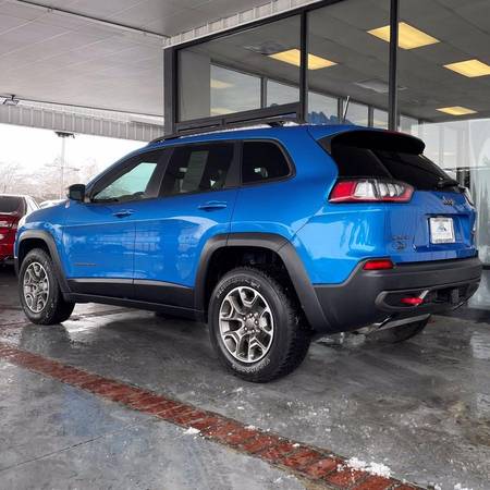 2020 Jeep Cherokee Trailhawk - - by dealer - vehicle for sale in Reno, NV – photo 2