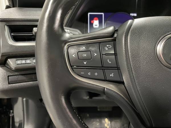 2019 LEXUS UX 200 Compact Luxury Crossover SUV Backup Camera for sale in Parma, NY – photo 17