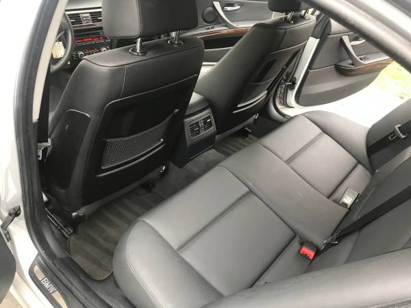 2009 BMW 328i M. Sport Package Excellent Condition for sale in Milford, CT – photo 12