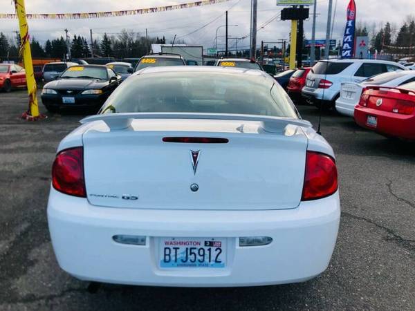 2008 Pontiac G5 Coupe Low Low miles New Arrival - cars & for sale in Everett, WA – photo 5