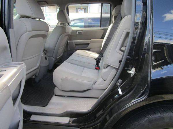 2012 Honda Pilot LX 4x4 4dr SUV - EASY FINANCING! for sale in Waltham, MA – photo 9