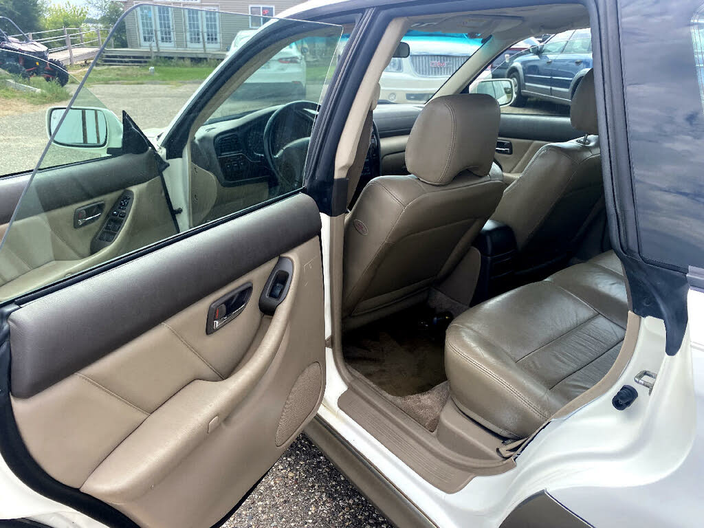 2000 Subaru Outback Limited Wagon for sale in Shakopee, MN – photo 2
