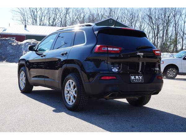 2016 Jeep Cherokee Latitude - - by dealer - vehicle for sale in Turner, ME – photo 2