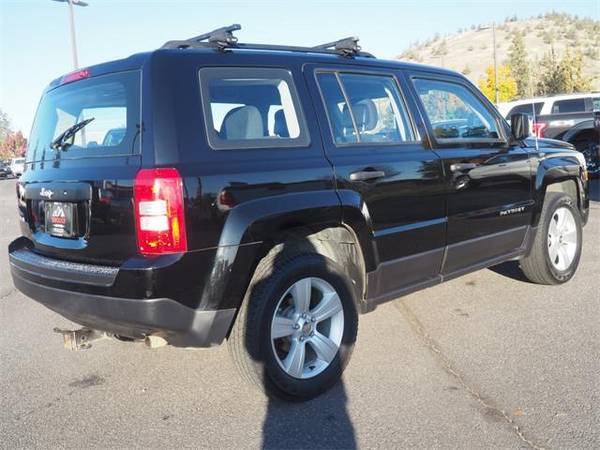 2014 Jeep Patriot Sport - 4D Sport Utility for sale in Redmond, OR – photo 3