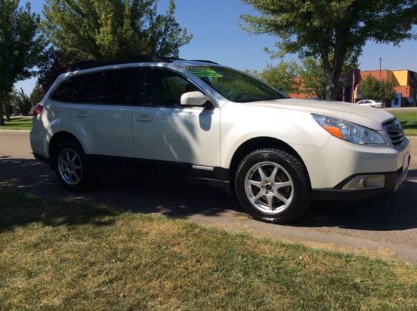 NEW LOW PRICE 2011 SUBARU OUTBACK 3.6 R LIMITED - cars & trucks - by... for sale in Nampa, ID – photo 3