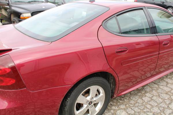 2005 Pontiac Grand Prix GT - - by dealer - vehicle for sale in Normal, IL – photo 5