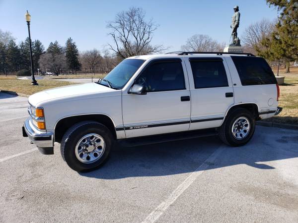 1999 Chevy Tahoe 4X4 for sale in Indianapolis, IN – photo 3