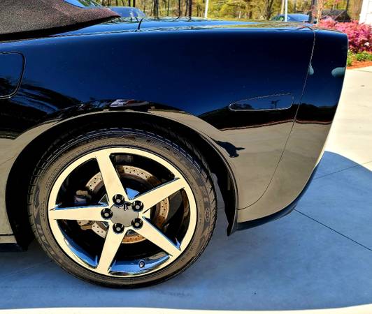 2005 Chevrolet Corvette Base - - by dealer - vehicle for sale in Cary, NC – photo 11