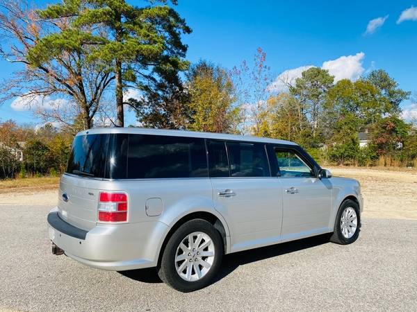 2011 Ford Flex - cars & trucks - by owner - vehicle automotive sale for sale in Fayetteville, NC – photo 4