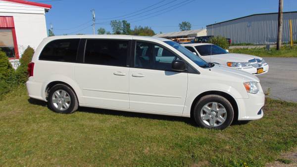 2012 DODGE GRAND CARAVEN SE WHITE ON BLACK for sale in Watertown, NY