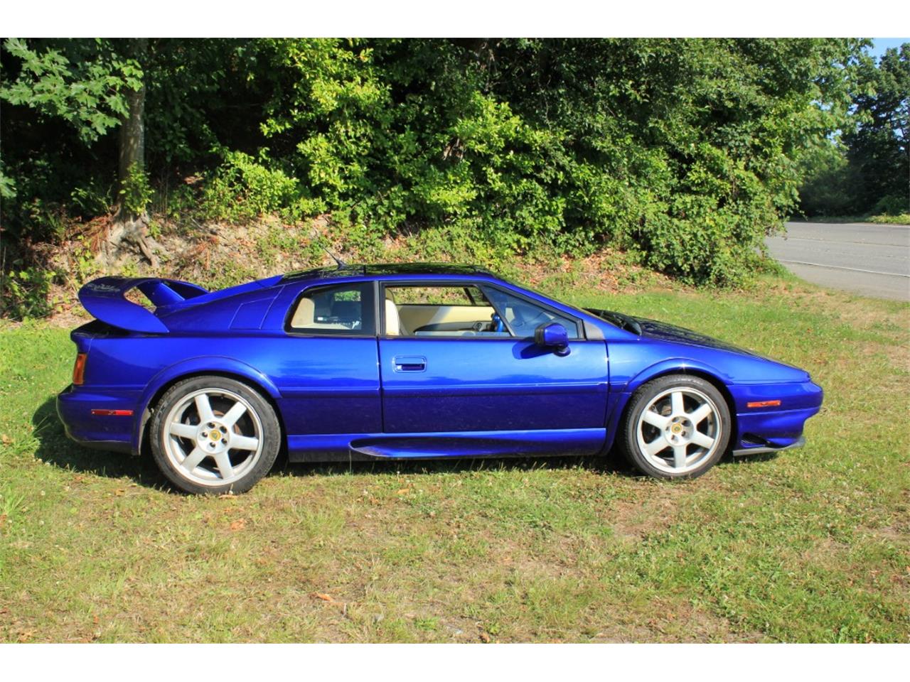 For Sale at Auction: 1998 Lotus Esprit for sale in Tacoma, WA – photo 7