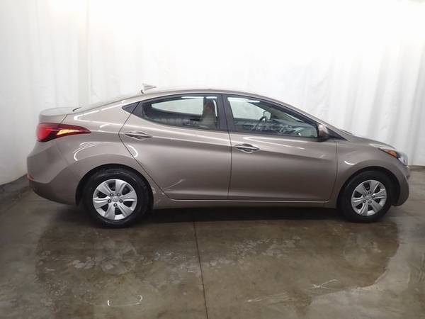 2016 Hyundai Elantra SE - - by dealer - vehicle for sale in Perham, ND – photo 12