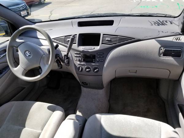 2002 Toyota Prius 4-Door Sedan for sale in Cedar Rapids, IA – photo 17