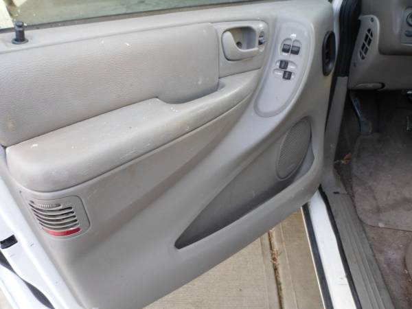 2001 Chrysler Voyager - cars & trucks - by owner - vehicle... for sale in Winder, GA – photo 9