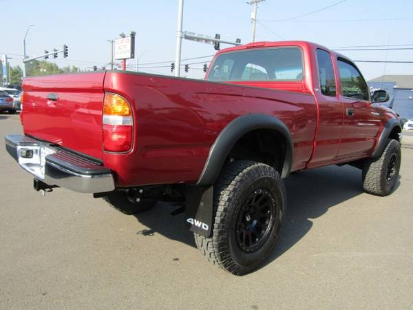 2004 Toyota Tacoma XtraCab Manual 4X4 BURGANDY LIFTED WHEELED UP for sale in Milwaukie, OR – photo 6