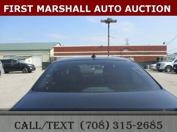 2011 Volkswagen Jetta Sedan SEL PZEV - First Marshall Auto Auction for sale in Harvey, IL – photo 3
