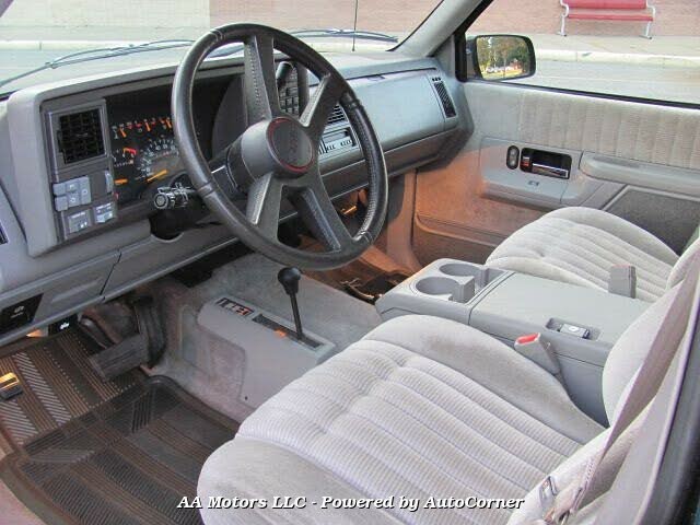 1993 GMC Suburban K1500 4WD for sale in Other, VA – photo 15