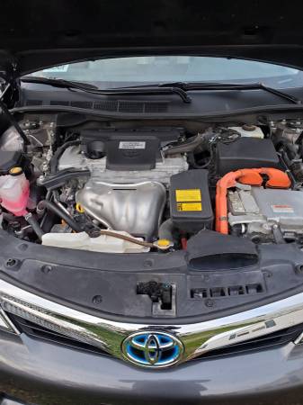 2014 Toyota Camry XLE HYBRID - cars & trucks - by owner - vehicle... for sale in Jordan, MN – photo 11