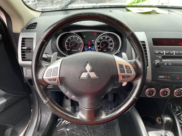 2013 Mitsubishi Outlander - - by dealer - vehicle for sale in Grand Junction, CO – photo 9