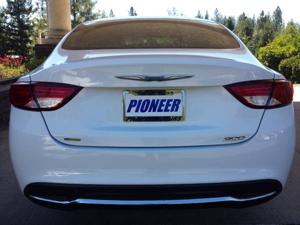 2015 Chrysler 200 Limited - - by dealer - vehicle for sale in Grass Valley, NV – photo 13