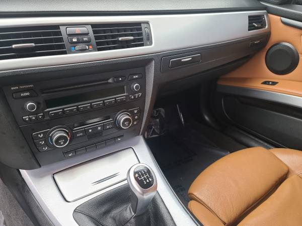 2009 BMW 328i Grey/Brown Hard Top Convertible Rare 6 Speed Manual for sale in Portland, OR – photo 15