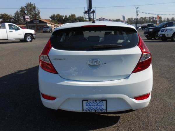 2012 Hyundai Accent SE 4dr Hatchback - - by dealer for sale in Union Gap, WA – photo 8