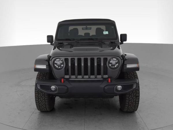 2020 Jeep Gladiator Rubicon Pickup 4D 5 ft pickup Gray - FINANCE -... for sale in Long Beach, CA – photo 17