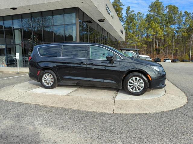 2017 Chrysler Pacifica Touring for sale in Cary, NC – photo 3