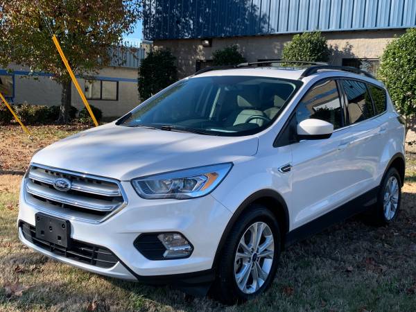 2017 FORD ESCAPE SE - cars & trucks - by dealer - vehicle automotive... for sale in Lebanon, TN