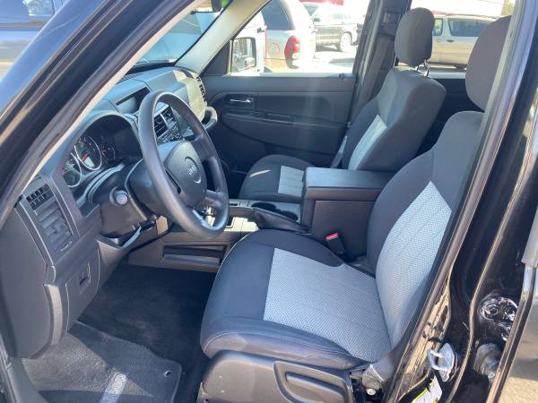 2010 Jeep Liberty Sport 4x4 1-Owner - - by dealer for sale in Des Moines, IA – photo 19