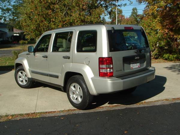 2009 Jeep Liberty Sport 4x4 Only 51,100 Actual Miles for sale in Strongsville, OH