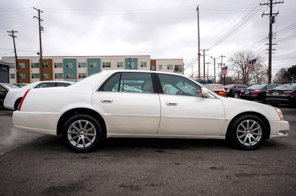 2009 Cadillac DTS 4dr Sdn w/1SC - - by dealer for sale in Cleveland, OH – photo 7