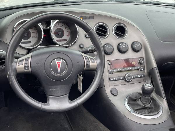 2006 Pontiac Solstice 2dr Convertible - - by dealer for sale in Murfreesboro, TN – photo 13
