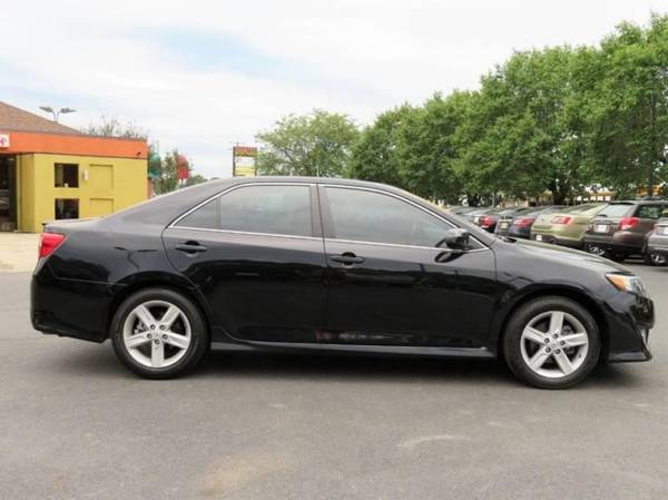 2014 Toyota Camry SE 4dr Sedan for sale in Whitehall, OH – photo 4