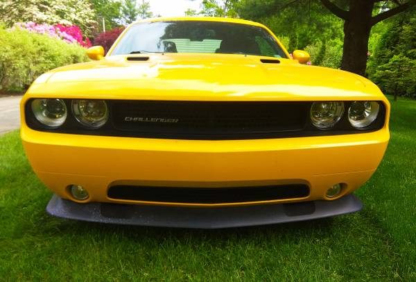 Dodge Challenger SRT " Yellow Jacket "Edition 6 speed for sale in Boston, MA – photo 3