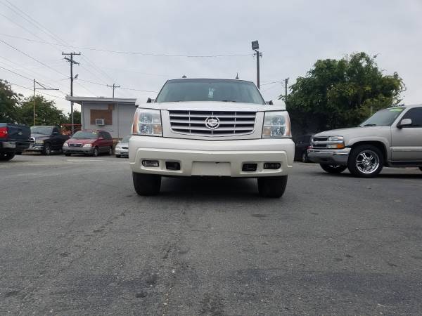 2003 Cadillac Escalade $7300 Or best offer for sale in Charlotte, NC 28206, NC – photo 3