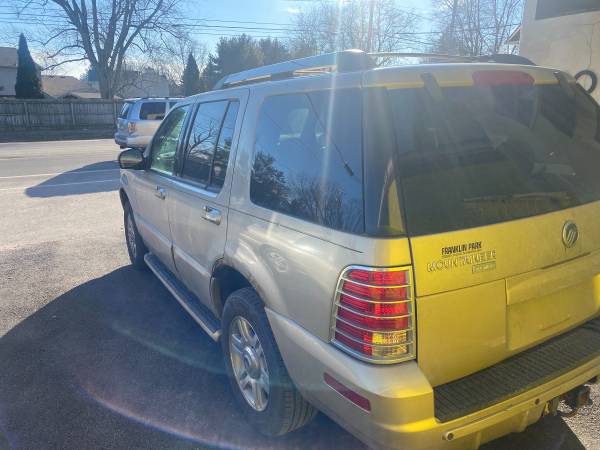 2005 Mercury Mountaineer Premier AWD - - by dealer for sale in Sylvania, OH – photo 6