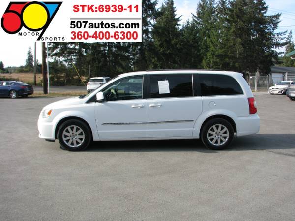 2016 Chrysler Town Country 4dr Wgn Touring - - by for sale in Roy, WA – photo 3