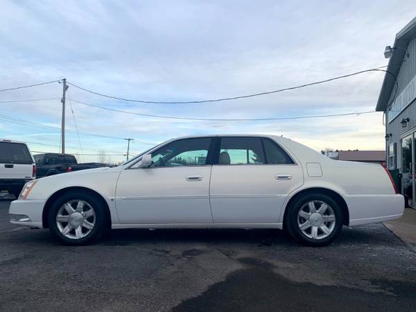 2006 Cadillac DTS Sedan - cars & trucks - by dealer - vehicle... for sale in Westmoreland, NY – photo 3