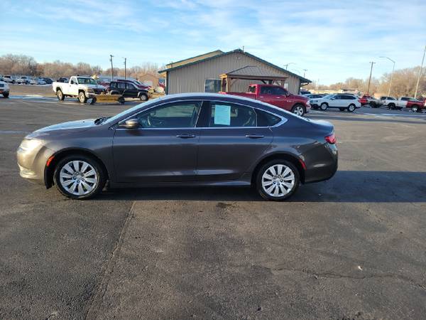 2015 Chrysler 200 4dr Sdn LX FWD - - by dealer for sale in Payette, ID – photo 2