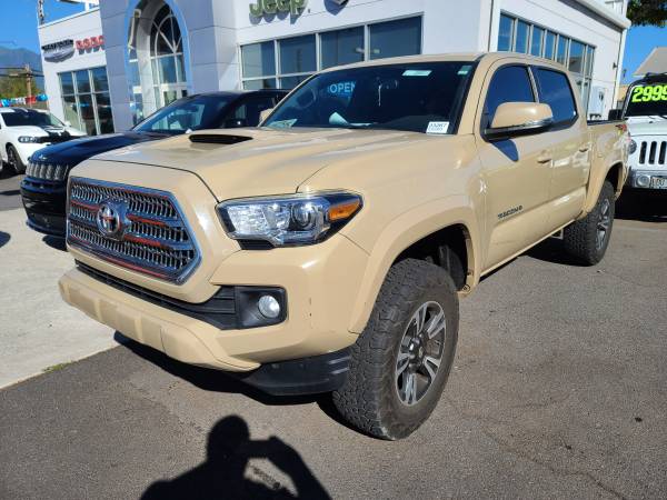 ((MANUAL TRANS)) 2016 TOYOTA TACOMA TRD - cars & trucks - by dealer... for sale in Kahului, HI – photo 2