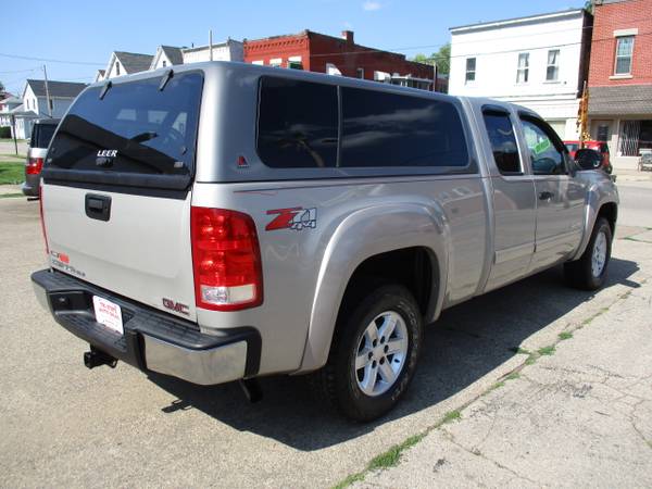 2009 Gmc Sierra 1500 Ext. Cab SLE (4WD) Low Miles! for sale in Dubuque, IA – photo 5