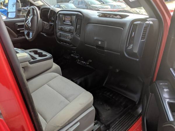 2015 Chevrolet Silverado 2500HD Built After Aug 14 Crew Cab Long Box 2 for sale in Darington, PA – photo 10