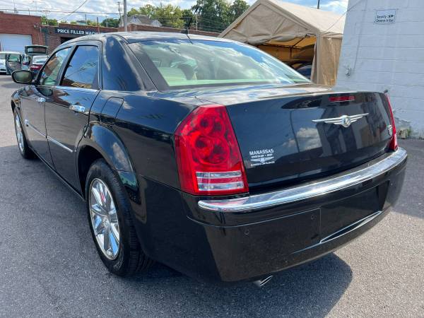 2008 Chrysler 300C Loaded Hot Deal/Leather & Clean Title - cars for sale in Roanoke, VA – photo 8