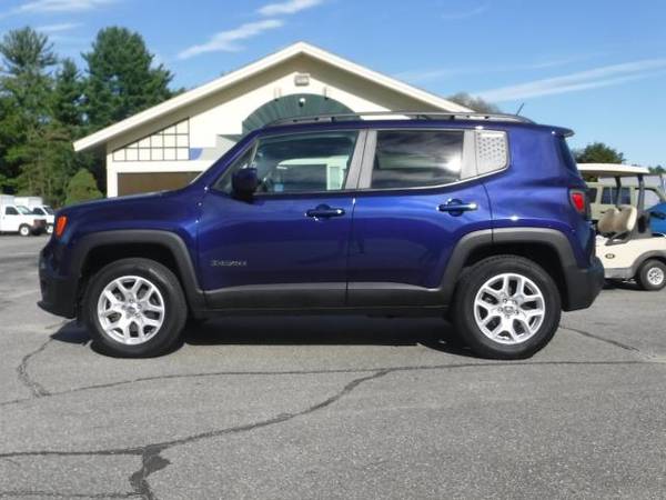 2017 Jeep Renegade Latitude 4x4 - cars & trucks - by dealer -... for sale in Auburn, ME – photo 3