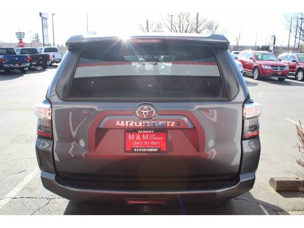 2018 Toyota 4Runner SR5 4WD - - by dealer - vehicle for sale in Albany, OR – photo 4