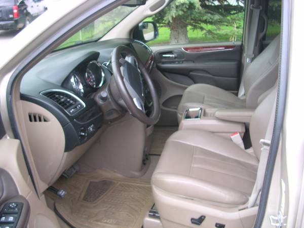 2014 Chrysler Town & Country wagon for sale in Bozeman, MT – photo 2
