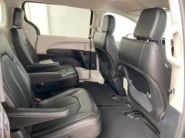2020 Chrysler Voyager LXI Minivan - - by dealer for sale in Richmond Hill, NY – photo 14