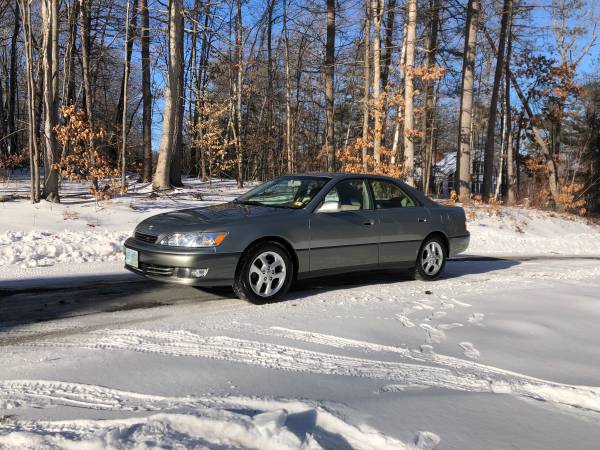 2000 Lexus ES 300 with 63K for sale in Auburn, NH – photo 2